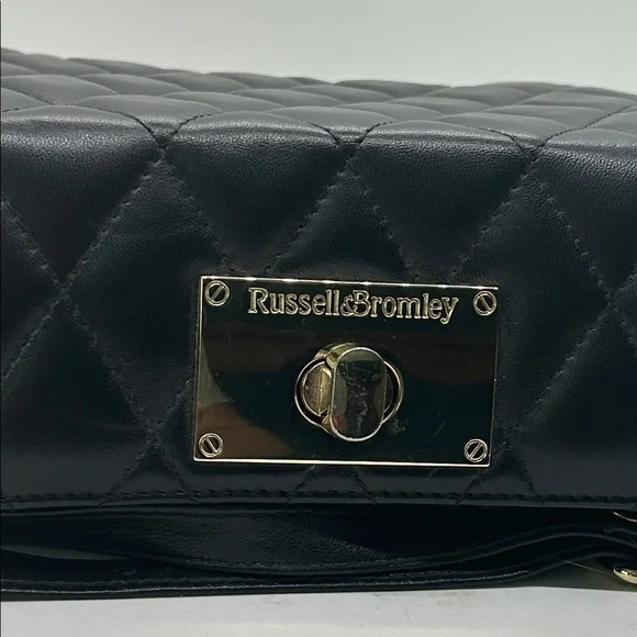 Russell & Bromley Chic Black Quilted Leather Chain Strap Crossbody Bag Purse 🌺🌺 - Picture 3 of 8